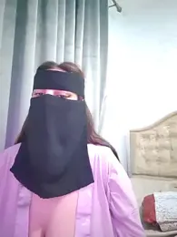 _arabica_ — Stripchat recorded stream image, 02.05.2025 05:40