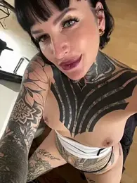 InkedBiitch — Stripchat recorded stream image, 03.05.2025 04:40