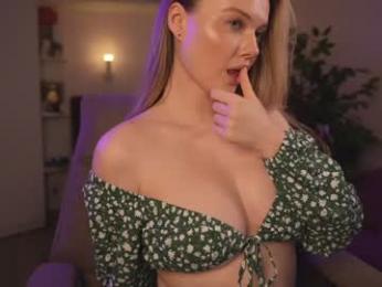 your_kat — Chaturbate recorded stream image, 03.05.2025 11:30