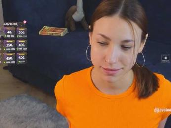 avolood — Bongacams recorded stream screenshot (04 May 2025)