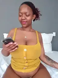 Jazmine-Blue — Stripchat recorded stream screenshot (04 May 2025)