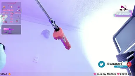 eva_cuper — Stripchat recorded stream image, 04.05.2025 12:00