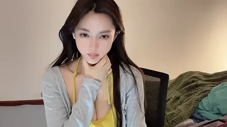 Nivaria- — Stripchat recorded stream image, 05.05.2025 05:50