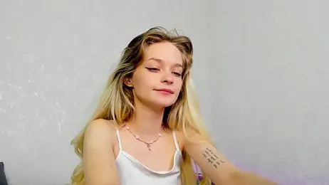 vialeta_baby — Stripchat recorded stream image, 07.05.2025 06:10