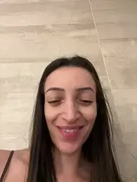 BelleLouiseVp — Stripchat recorded stream screenshot (07 May 2025)