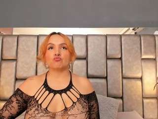 atinxnaugthy — Camsoda recorded stream image, 07.05.2025 21:30