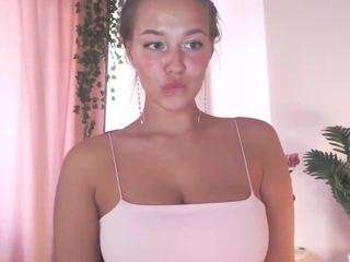 milkybunny — Camsoda recorded stream screenshot (08 May 2025)