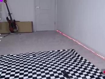 petitebrat — Chaturbate recorded stream screenshot (09 May 2025)