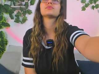 nataliepeterson — Camsoda recorded stream image, 10.05.2025 04:10