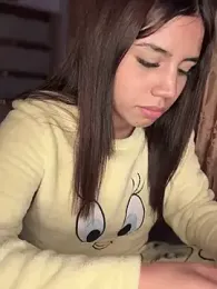 Laura-Khalifa — Stripchat recorded stream image, 10.05.2025 04:30