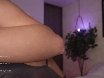 mariannacruzz — Chaturbate recorded stream screenshot (10 May 2025)