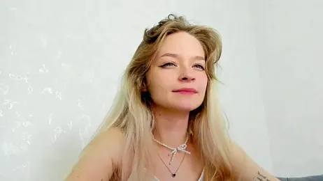 vialeta_baby — Stripchat recorded stream image, 11.05.2025 01:30