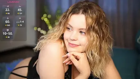 Milana15 — Stripchat recorded stream screenshot (11 May 2025)