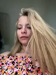 AnastasiaAniess — Stripchat recorded stream image, 11.05.2025 15:50
