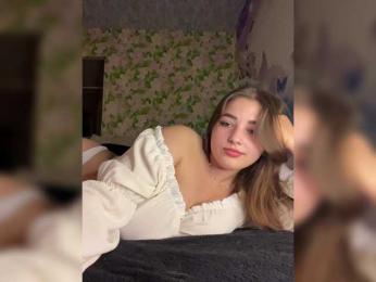 little-devil — Bongacams recorded stream image, 11.05.2025 19:30