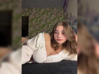 little-devil — Bongacams recorded stream image, 11.05.2025 19:30