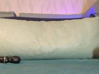 begoniia — Camsoda recorded stream image, 13.05.2025 03:00