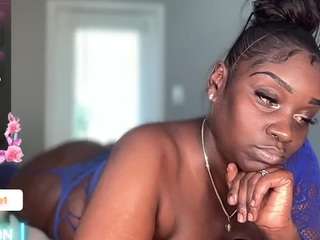 essenceblaque — Camsoda recorded stream image, 14.05.2025 17:30