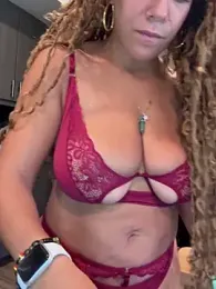 Bigbuttbrooklynn — Stripchat recorded stream image, 14.05.2025 15:40
