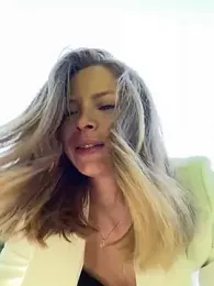 AnastasiaAniess — Stripchat recorded stream image, 15.05.2025 06:10