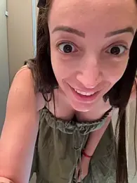 BelleLouiseVp — Stripchat recorded stream screenshot (15 May 2025)