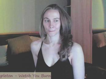 Adamova_Eva — Bongacams recorded stream image, 15.05.2025 19:00