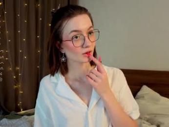 minnietammy — Chaturbate recorded stream image, 16.05.2025 01:00