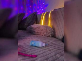 Sugarbaby33 — Bongacams recorded stream screenshot (16 May 2025)