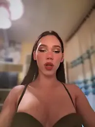 Carlita_cute — Stripchat recorded stream image, 17.05.2025 13:40