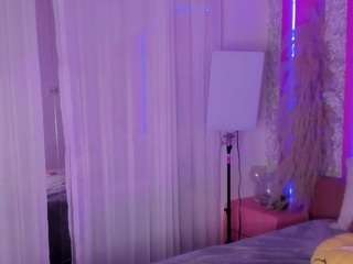 emyliesander — Camsoda recorded stream image, 17.05.2025 11:50