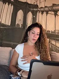 Bigbuttbrooklynn — Stripchat recorded stream image, 18.05.2025 01:20