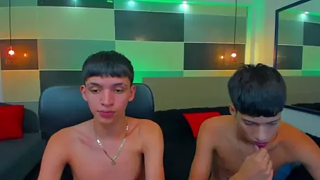Juan_Nd_Steven — Stripchat recorded stream image, 18.05.2025 12:20