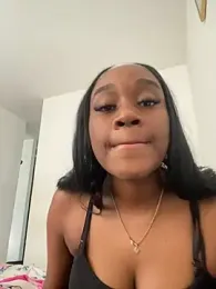 EscorpiLeoncita — Stripchat recorded stream image, 18.05.2025 22:20