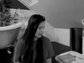 laurenbrite — Chaturbate recorded stream screenshot (18 May 2025)