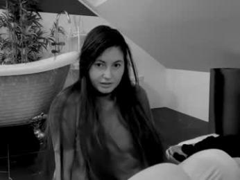 laurenbrite — Chaturbate recorded stream screenshot (18 May 2025)